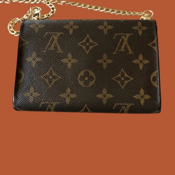Louis Vuitton wallet converted to a crossbody - Picture 5 of 11